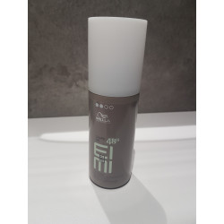 gel coiffant shape me 48h de la gamme EIMI de wella professionals  150 ml