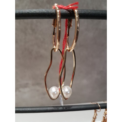 boucles d'oreilles longues perle blanche