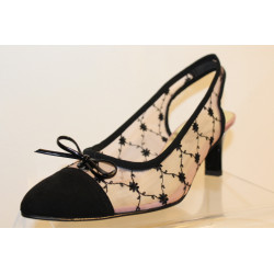 Escarpins AZUREE en résille rose poudré et cuir noir