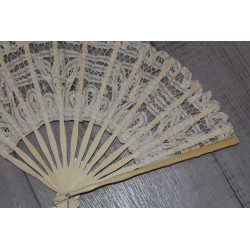 Eventail CORALIE en dentelle écrue