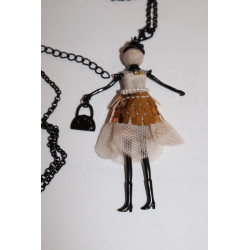 Sautoir poupée de couleurs