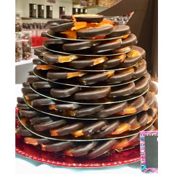 Tranches d'oranges confites enrobées de chocolat noir.